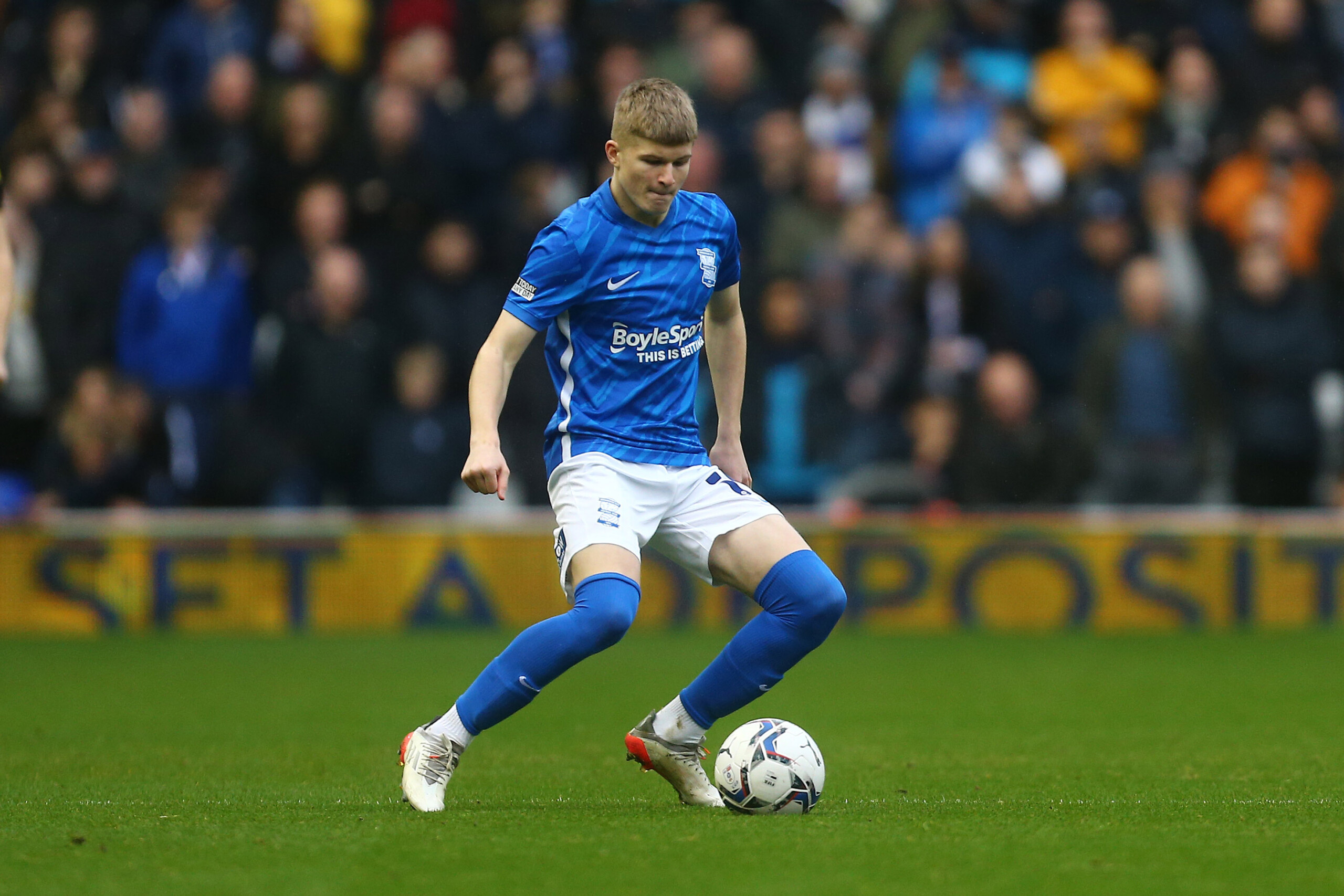 Zak Lovelace: 15-year-old becomes Millwall's second youngest debutant after  club receives school approval, Football News